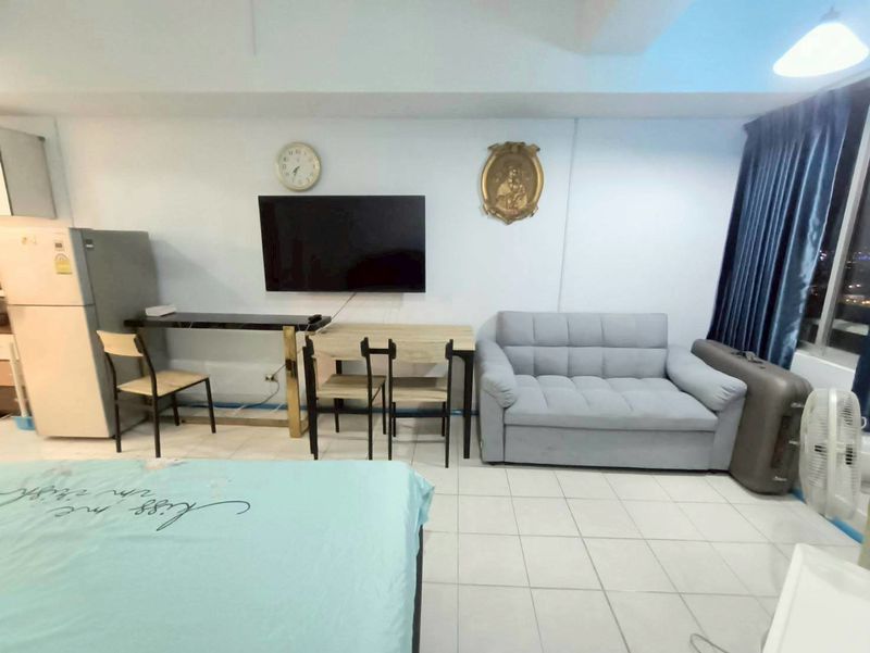 Thajsko-Pattaya-Jomtien-štúdio-30m2- 200metrov od pláže - 1