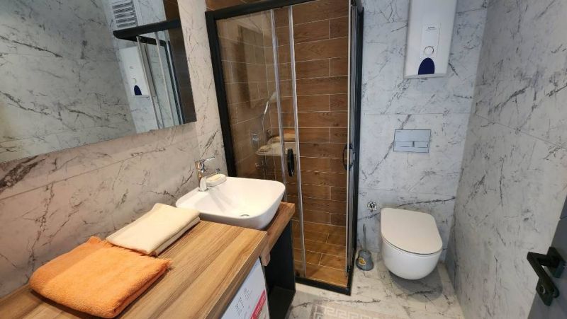 Komfortný apartmán na predaj v kľudnej štvrti Alanya Mahmutlar APM - 14