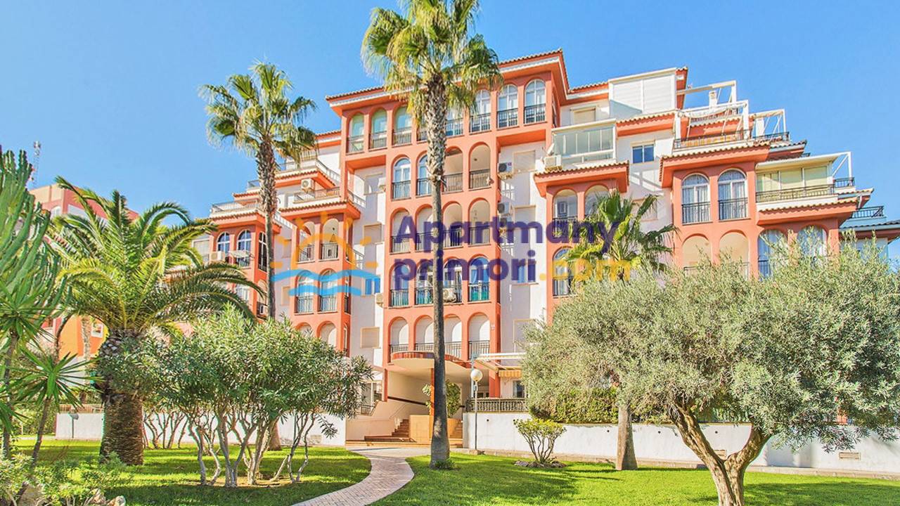 Apartmán 2+kk s bazénom Torrevieja-La Mata, Španielsko