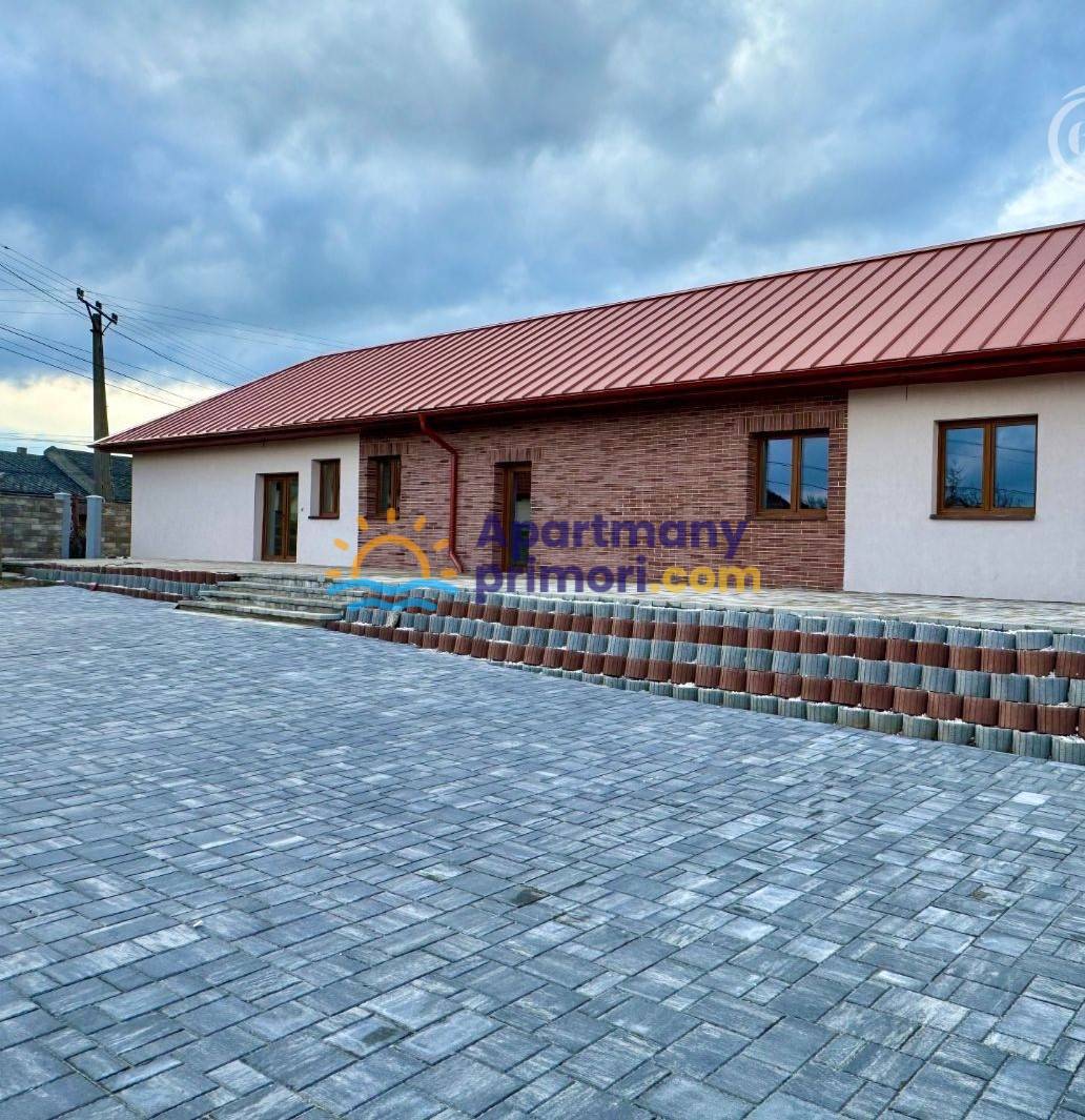PREDAJ 3izb.dom ,HIDÁSNEMETI, rozsiahly pozemok,